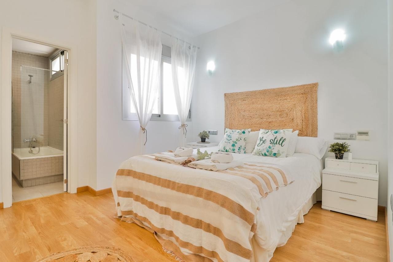 C47 - Cosy Aapartment With Parking Малага Экстерьер фото
